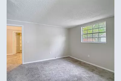 1328 Divot Lane, Tampa, FL 33612 - Photo 28