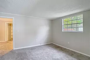 1328 Divot Ln, Tampa, FL 33612 - Photo 28