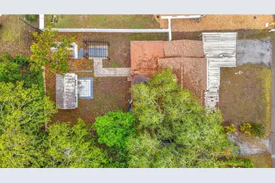 1328 Divot Lane, Tampa, FL 33612 - Photo 58