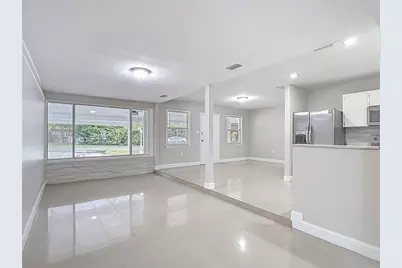 1328 Divot Lane, Tampa, FL 33612 - Photo 20