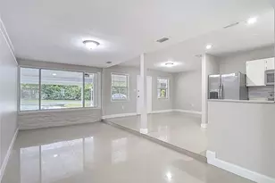 1328 Divot Ln, Tampa, FL 33612 - Photo 20