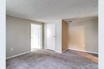 1328 Divot Lane, Tampa, FL 33612 - Photo 30