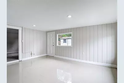 1328 Divot Lane, Tampa, FL 33612 - Photo 22