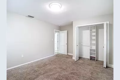 1328 Divot Lane, Tampa, FL 33612 - Photo 40