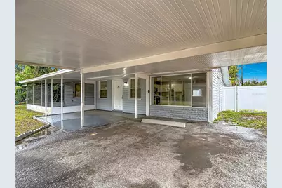 1328 Divot Lane, Tampa, FL 33612 - Photo 6