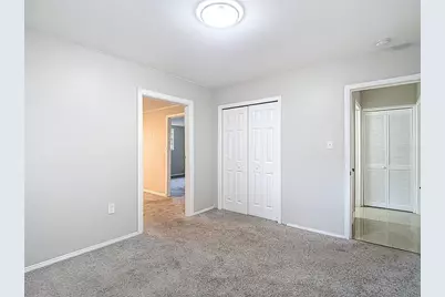 1328 Divot Lane, Tampa, FL 33612 - Photo 36