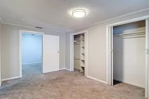 1328 Divot Ln, Tampa, FL 33612 - Photo 32