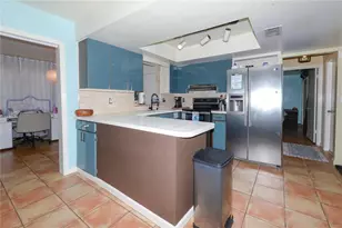 9215 Kingston Rd, Bradenton, FL 34210 - Photo 10