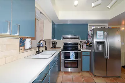 9215 Kingston Road, Bradenton, FL 34210 - Photo 8