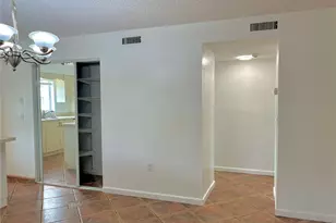 2724 Hidden Lake Blvd, Sarasota, FL 34237 - Photo 12