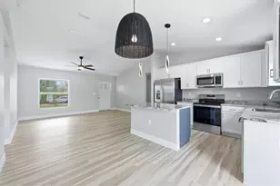 6353 Shaw St, Englewood, FL 34224 - Photo 10