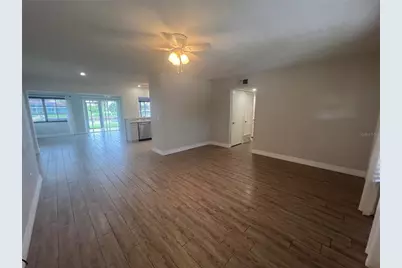 110 Sinclair Street SE, Port Charlotte, FL 33952 - Photo 4