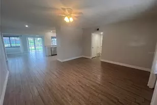 110 Sinclair St SE, Port Charlotte, FL 33952 - Photo 4