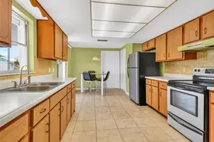 3513 Harbor Blvd, Port Charlotte, FL 33952 - Photo 4