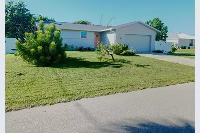 323 Dolphin Parkway, Punta Gorda, FL 33950 - Photo 1