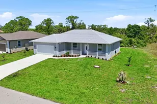 8 Bank Ct, Placida, FL 33946 - Photo 2