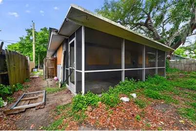 1423 18th Street W, Bradenton, FL 34205 - Photo 8