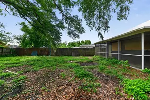 1423 18th St W, Bradenton, FL 34205 - Photo 24