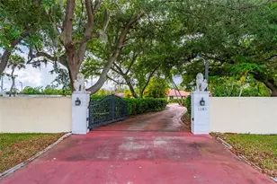 1105 Yorkshire St, Port Charlotte, FL 33952 - Photo 4