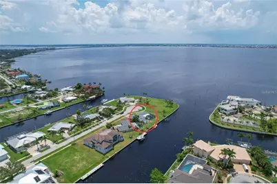 258 Beeney Road SE, Port Charlotte, FL 33952 - Photo 2