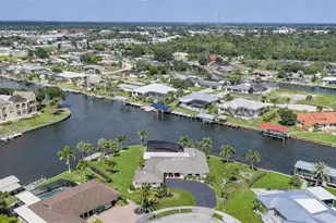 374 Severin Rd SE, Port Charlotte, FL 33952 - Photo 2