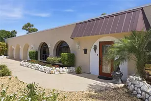 12902 SW David Dr, Lake Suzy, FL 34269 - Photo 4