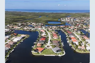 402 Valletta Court, Punta Gorda, FL 33950 - Photo 2