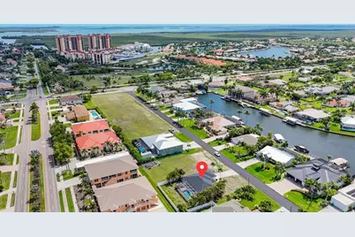 5333 SW 16th Place, Cape Coral, FL 33914 - Photo 2
