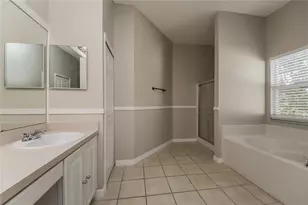 906 Mendoza Ln, Kissimmee, FL 34758 - Photo 12