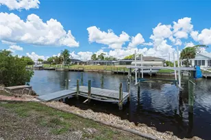3197 Rock Creek Dr, Port Charlotte, FL 33948 - Photo 4