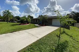 368 Yeager St, Port Charlotte, FL 33954 - Photo 2