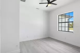 72 Tee View Rd, Rotonda West, FL 33947 - Photo 22