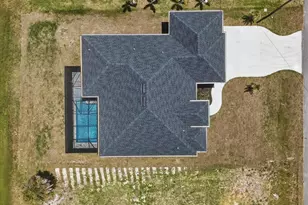 72 Tee View Rd, Rotonda West, FL 33947 - Photo 32