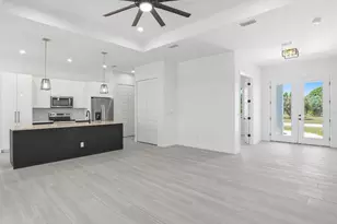 72 Tee View Rd, Rotonda West, FL 33947 - Photo 4