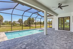 72 Tee View Rd, Rotonda West, FL 33947 - Photo 2