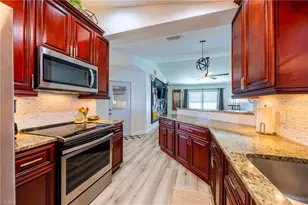 420 SW 37th St, Cape Coral, FL 33914 - Photo 10