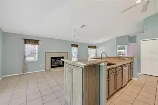 13440 SW Pembroke Cir N, Lake Suzy, FL 34269 - Photo 12