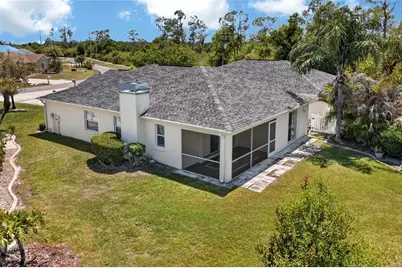 13440 SW Pembroke Circle N, Lake Suzy, FL 34269 - Photo 32