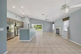 13440 SW Pembroke Cir N, Lake Suzy, FL 34269 - Photo 6