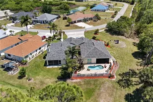 13440 SW Pembroke Cir N, Lake Suzy, FL 34269 - Photo 32