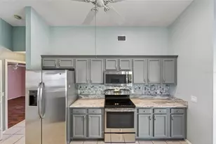 13440 SW Pembroke Cir N, Lake Suzy, FL 34269 - Photo 14