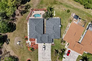 13440 SW Pembroke Cir N, Lake Suzy, FL 34269 - Photo 30