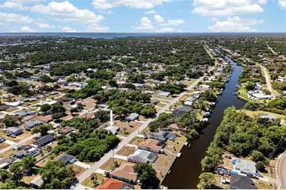 2910 Rock Creek Drive, Port Charlotte, FL 33948 - Photo 2