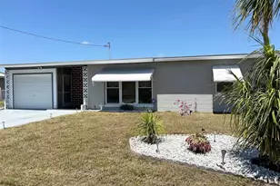 123 Poinsettia Cir NE, Port Charlotte, FL 33952 - Photo 2