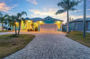 8084 Burwell Cir, Port Charlotte, FL 33981 - Photo 4