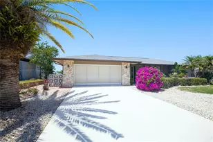 322 E Tarpon Blvd NW, Port Charlotte, FL 33952 - Photo 4