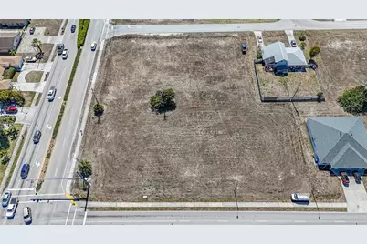 804 Gleason Parkway, Cape Coral, FL 33914 - Photo 4