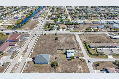 804 Gleason Parkway, Cape Coral, FL 33914 - Photo 10