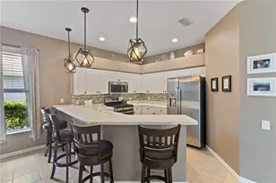 2725 Royal Palm Dr, North Port, FL 34288 - Photo 14