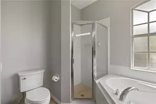 2725 Royal Palm Dr, North Port, FL 34288 - Photo 20